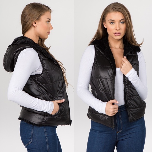 Reversible hooded nylon vest - Picture 1 of 4